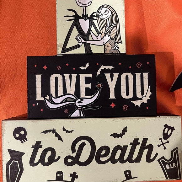 Disney Halloween Party Decor Set - Black and Orange - Picture 11 of 16